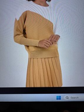 Colorblock Mustard and White Pleated Skirt